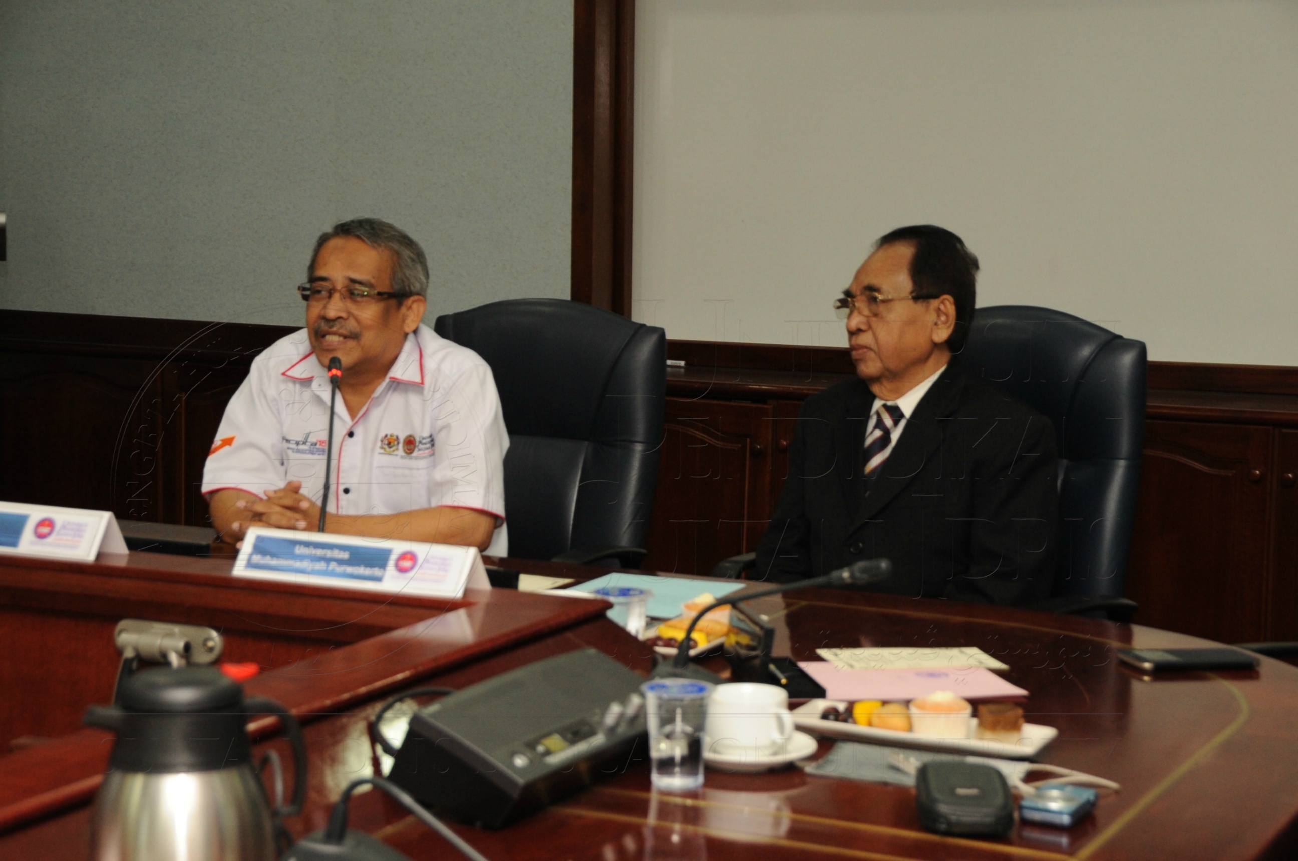 PRO16 6 Mou HAS 7949